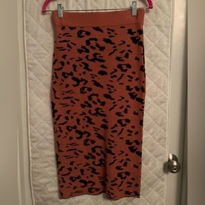 LIKE NEW VICI Animal Print Sweater skirt